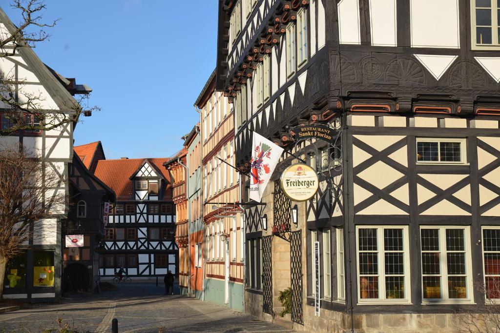 Haus Sankt Florian Bed & Breakfast Halberstadt Eksteriør bilde